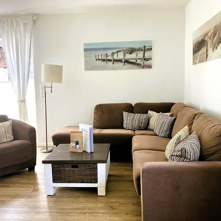 Friesenstern 1, Rebbelstieg Holiday home *